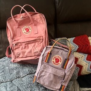 Fjallraven Kånken in Coral and Mauve